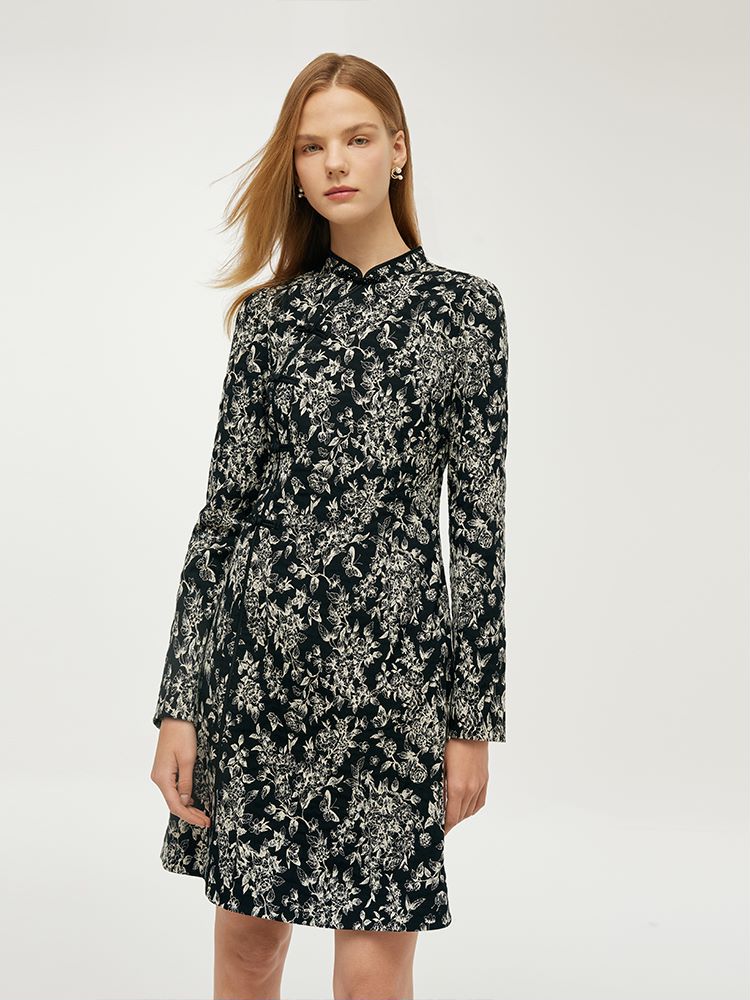 Siyah Beyaz Kelebekler Jakarlı Kadın Qipao Mini Elbise
